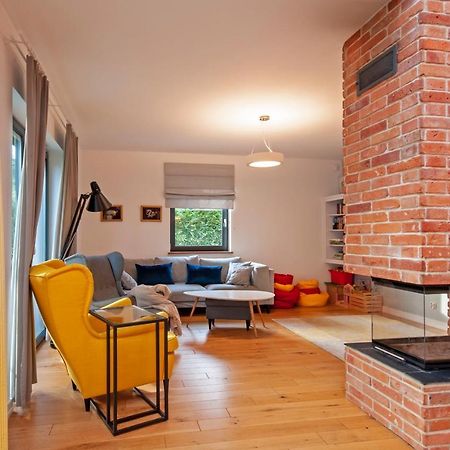 Wiselka Holiday House-1,2Km To The Beach; 5 Bedrooms, 3 Bahrooms; Fire Place. Private Sauna! Exterior foto