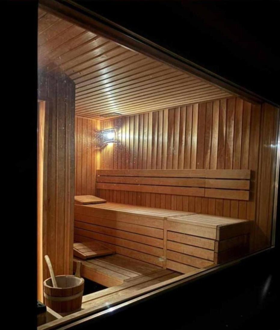 Wiselka Holiday House-1,2Km To The Beach; 5 Bedrooms, 3 Bahrooms; Fire Place. Private Sauna! Exterior foto